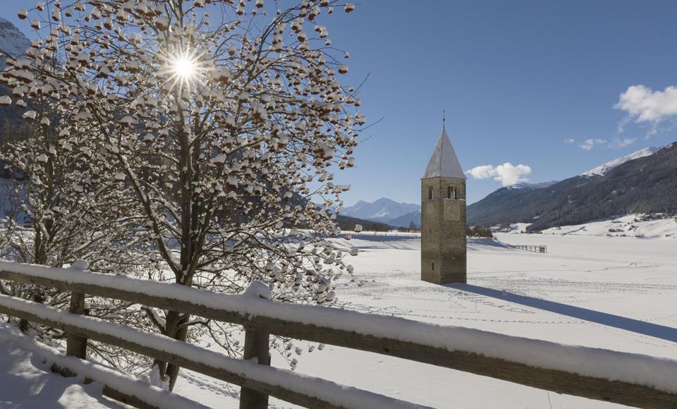 Der versunkene Turm im Reschensee