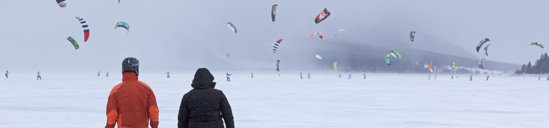 Snowkiting at Lake Resia